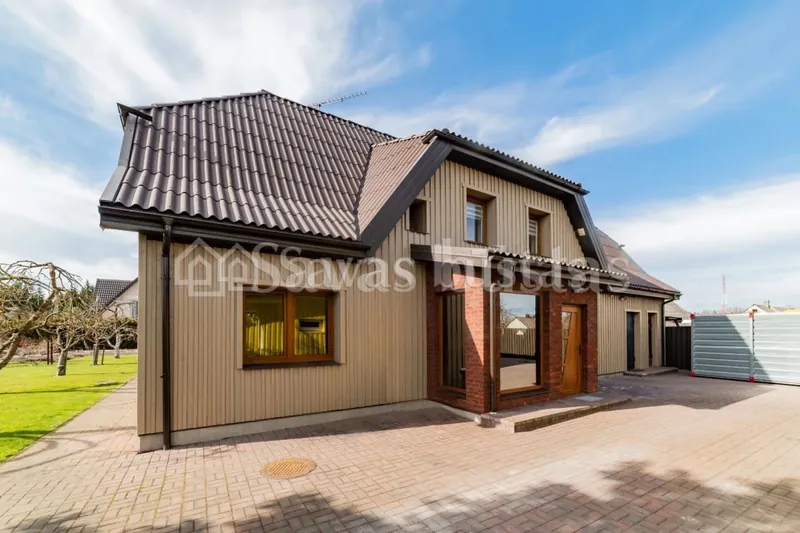 Parduodamas namas Šiaulių rajone, Laisvės g. 14