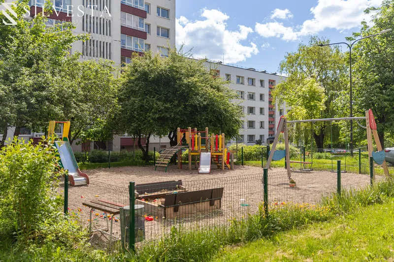 PARDUODAMAS 3 KAMBARIŲ BUTAS DIDLAUKIO G. 58, BALTUPIUOSE